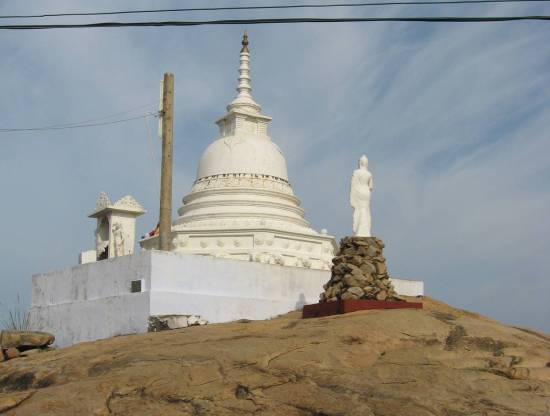 le dôme du temple de Kirinda